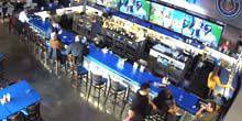 Webcam Milwaukee - Burger Point Burger Bar Pewaukee