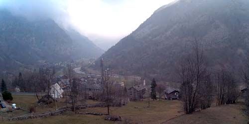Webcam Aosta - City in a mountain valley
