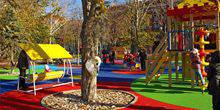 Webcam Dnepr (Dnepropetrovsk) - A children's Playground on Komsomolskaya