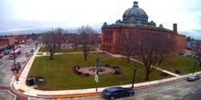 Webcam Madison - Central square, courthouse Lancaster