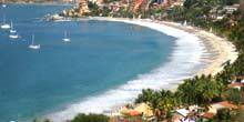Webcam Zihuatanejo - Playa La Madera Cove