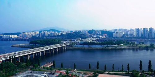Webcam Seoul - Hangang bridge, view of Nodeul island