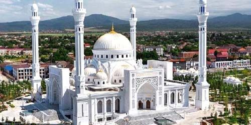 Webcam Grozny - Mosque Pride of Muslims in the city of Shali
