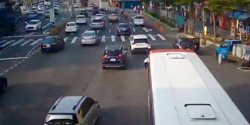 Webcam Taipei - Tamsui - traffic
