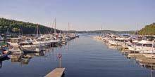 Webcam Burlington - Jetty with yachts in Mallets Bay