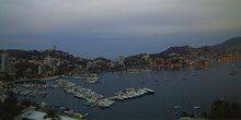 Webcam Acapulco - Beautiful yachts in the harbour